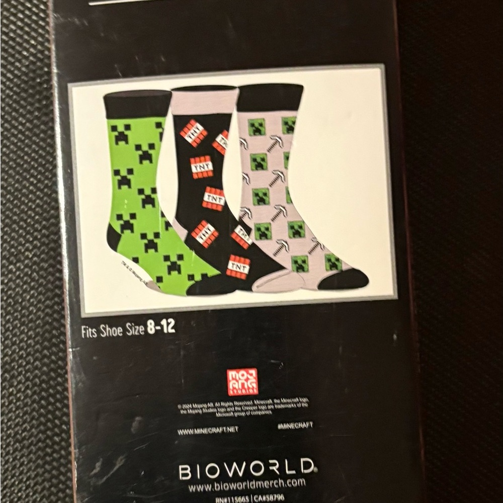 Bioworld Men's Minecraft Socks - Green, Gray, Black